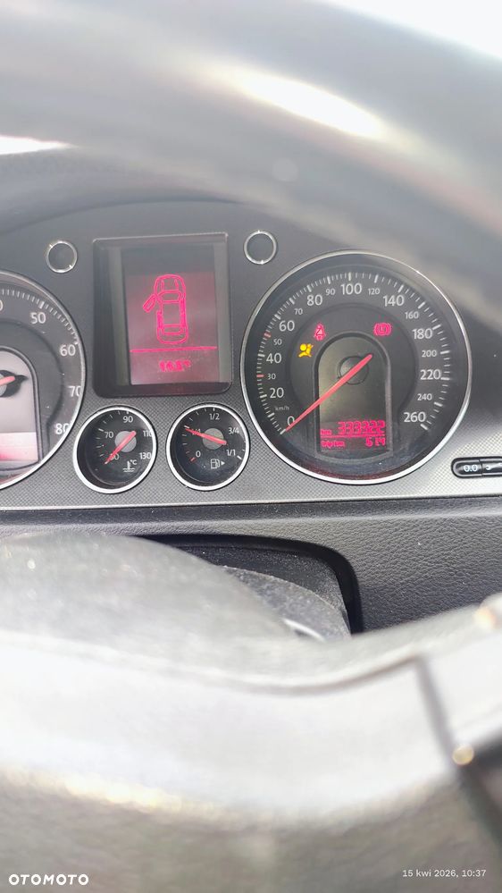 Volkswagen Passat 2.0 FSI Highline - 5