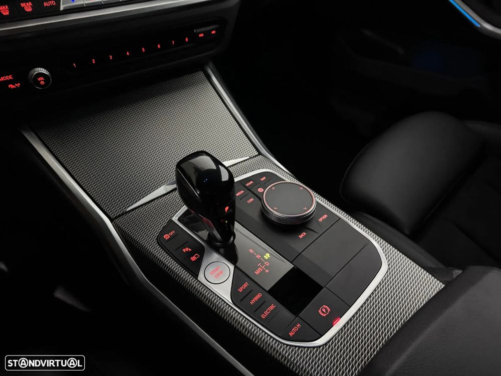 BMW 330 e Touring Pack M Auto - 20
