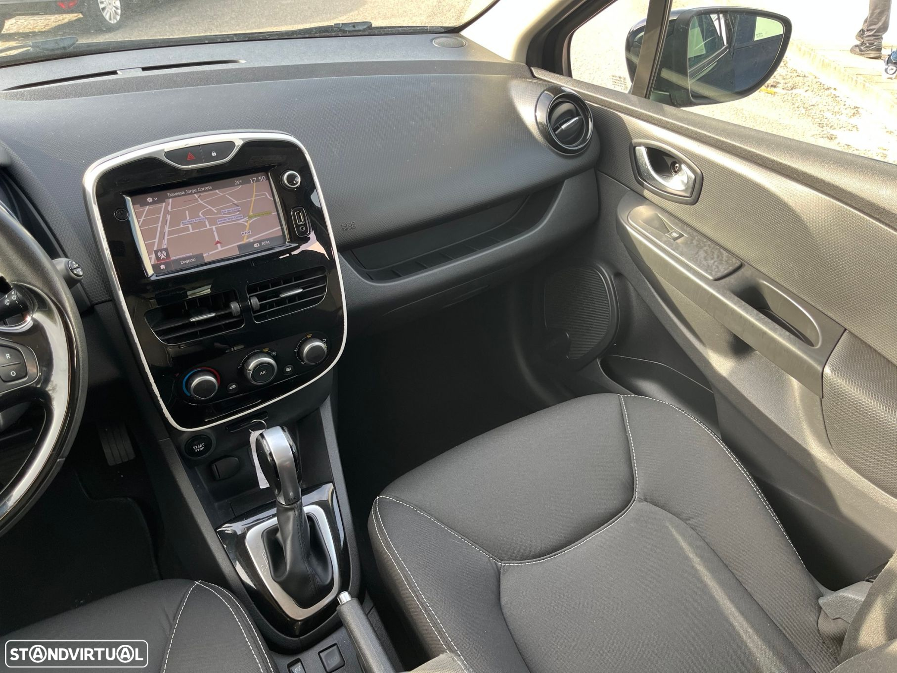 Renault Clio Sport Tourer 1.5 dCi Dynamique S EDC - 25