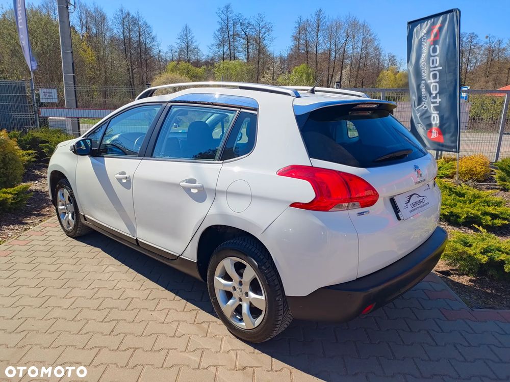 Peugeot 2008 PureTech 82 Active - 11
