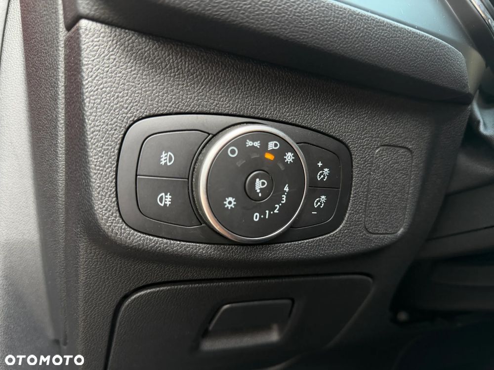 Ford Focus 1.5 EcoBoost Titanium - 27