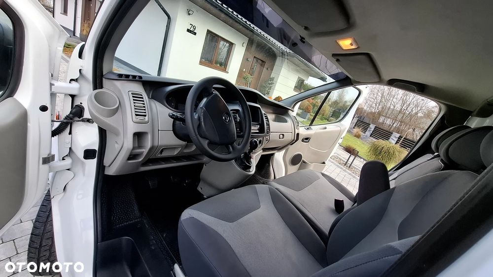 Opel VIVARO - 9