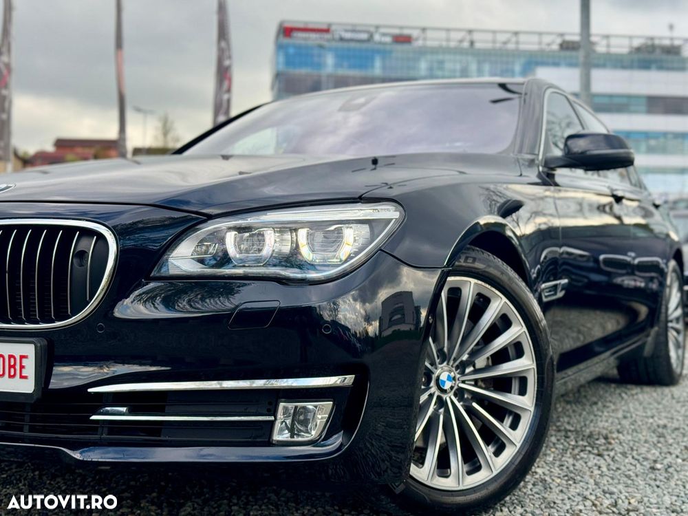 BMW Seria 7 740d Edition Exclusive - 13