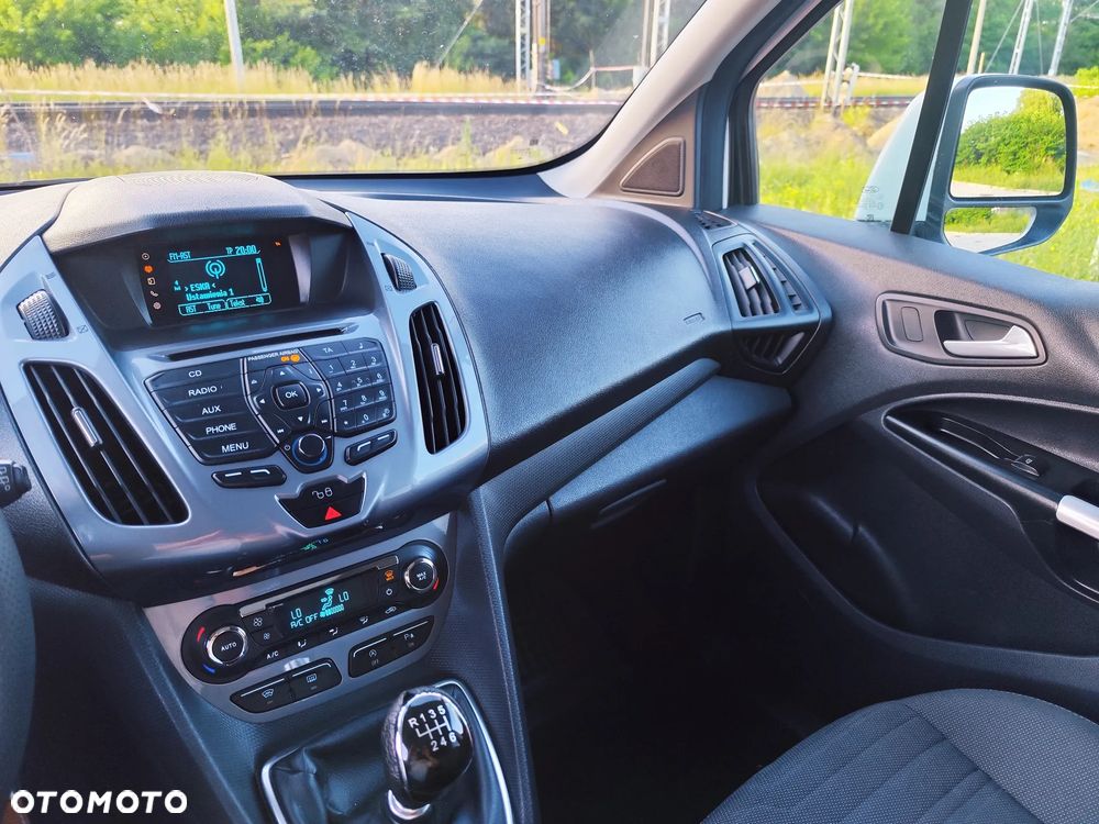 Ford Tourneo Connect Grand - 20