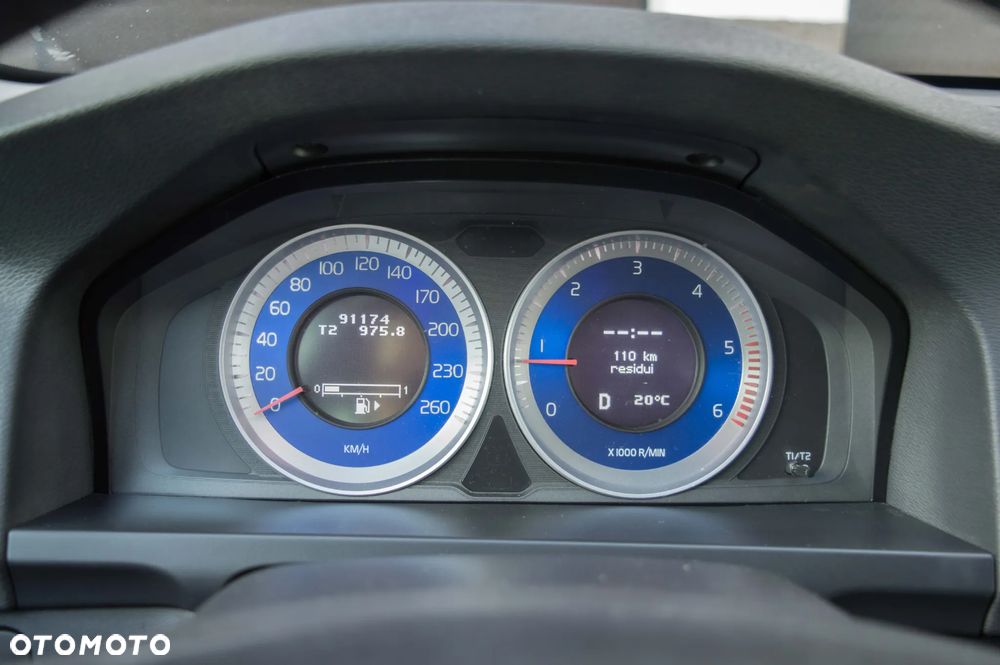 Volvo V60 D4 Geartronic RDesign - 23