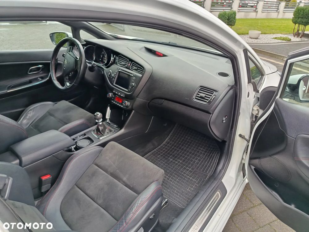 Kia Ceed 1.6 T-GDI GT-Challenge - 19