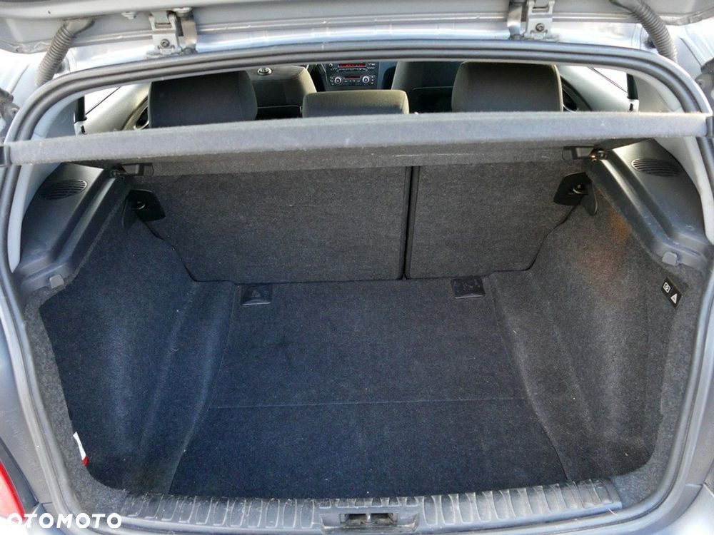 BMW Seria 1 118d Sport Line - 35