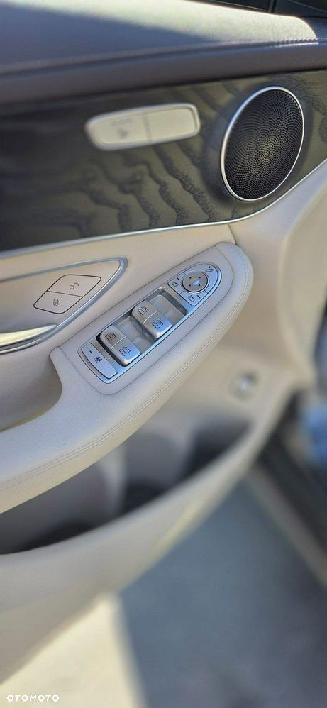 Mercedes-Benz GLC 220 d 4-Matic - 22