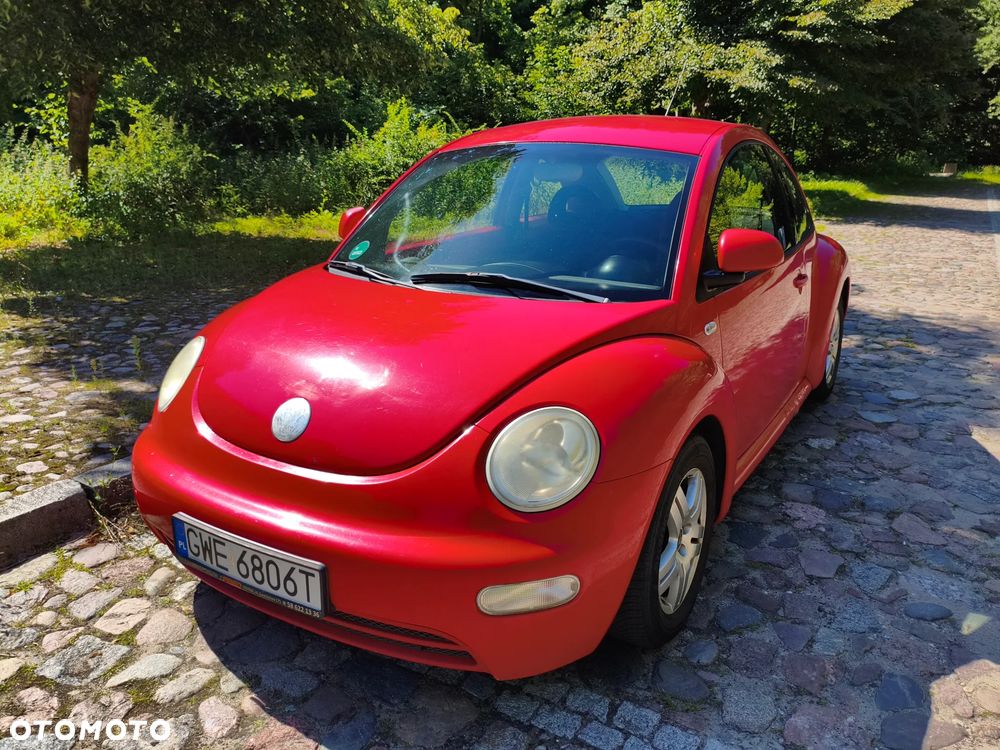 Volkswagen New Beetle - 1