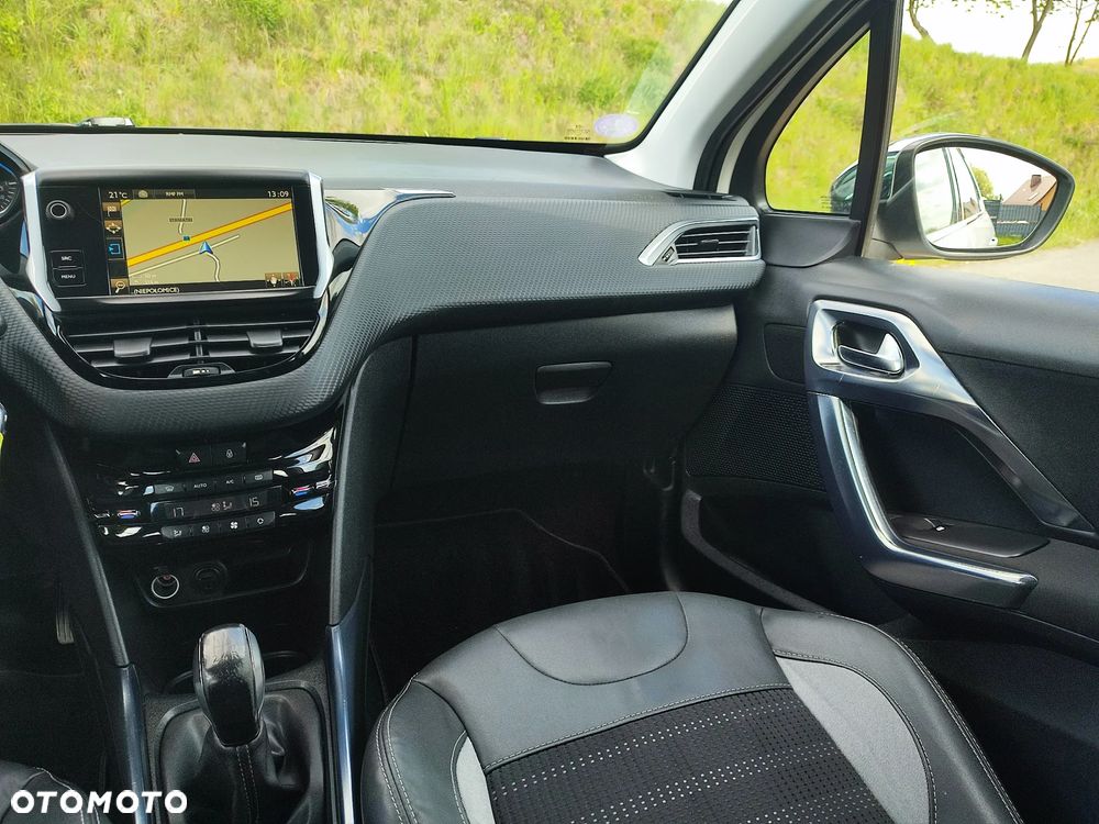 Peugeot 2008 1.6 VTi Allure - 27