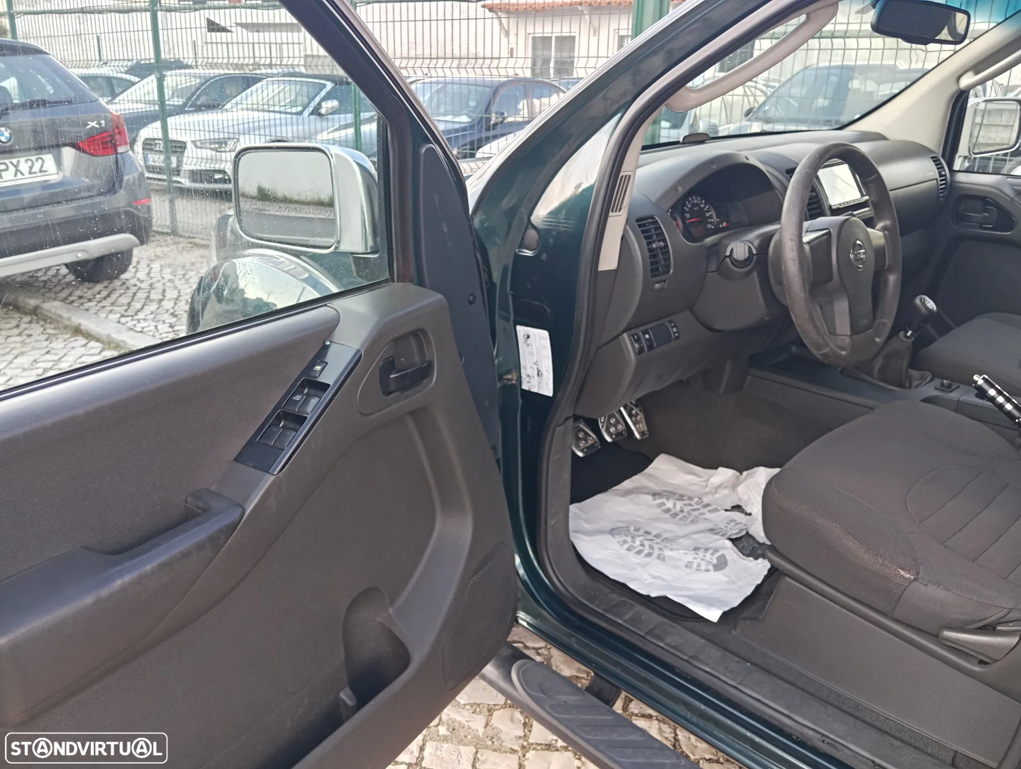 Nissan Navara 2.5 dCi CD Pilot - 6