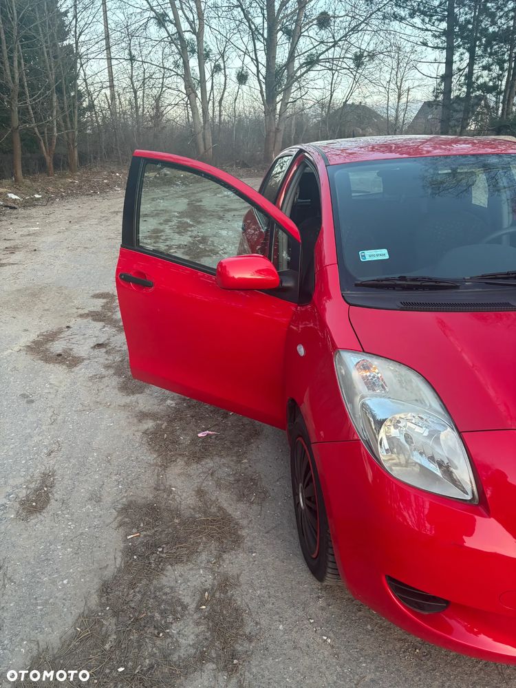 Toyota Yaris - 5