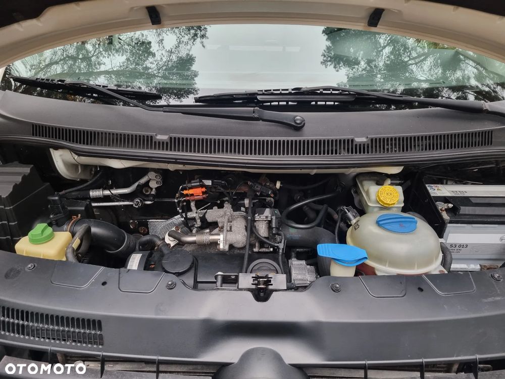 Volkswagen Transporter - 28