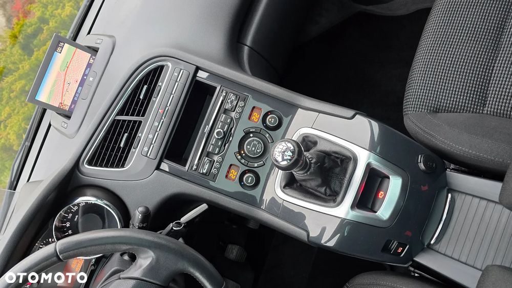 Peugeot 5008 - 15