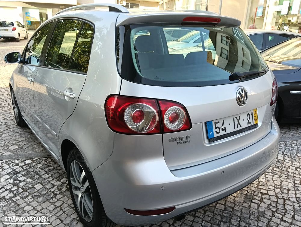 VW Golf Plus 1.6 TDi Highline - 16