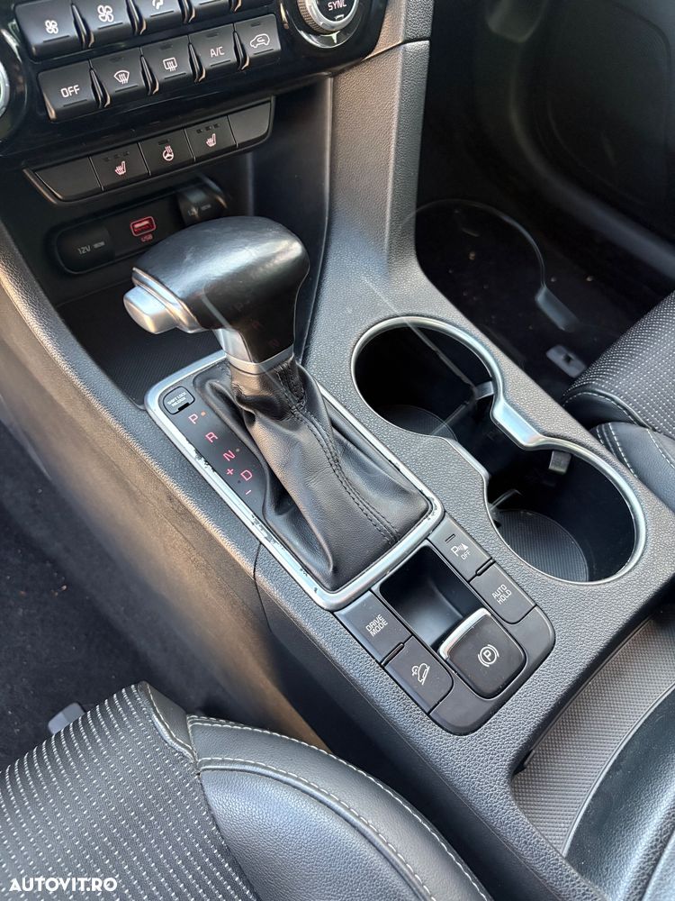 Kia Sportage 1.6 CRDI AWD DCT SPIRIT - 26