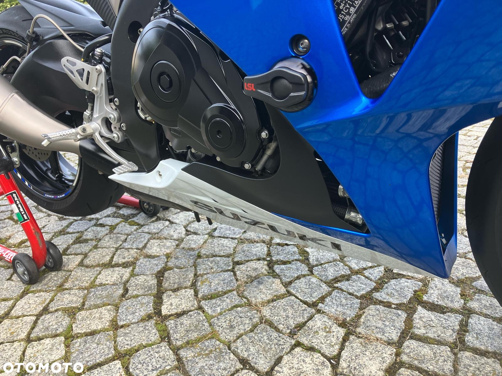 Suzuki GSX-R - 36