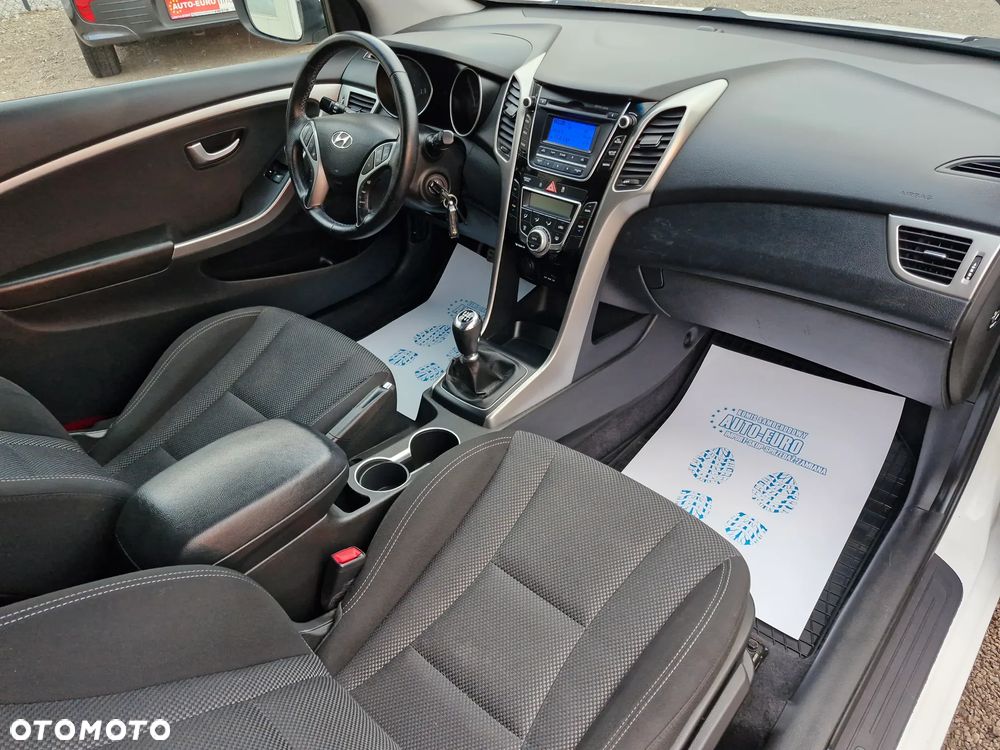 Hyundai i30 1.6 CRDi Comfort - 21