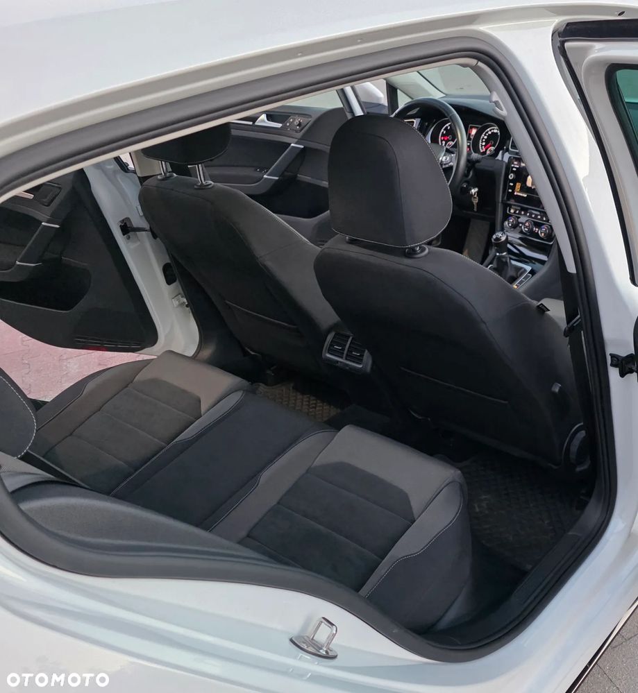Volkswagen Golf 1.5 TSI ACT OPF Highline - 13