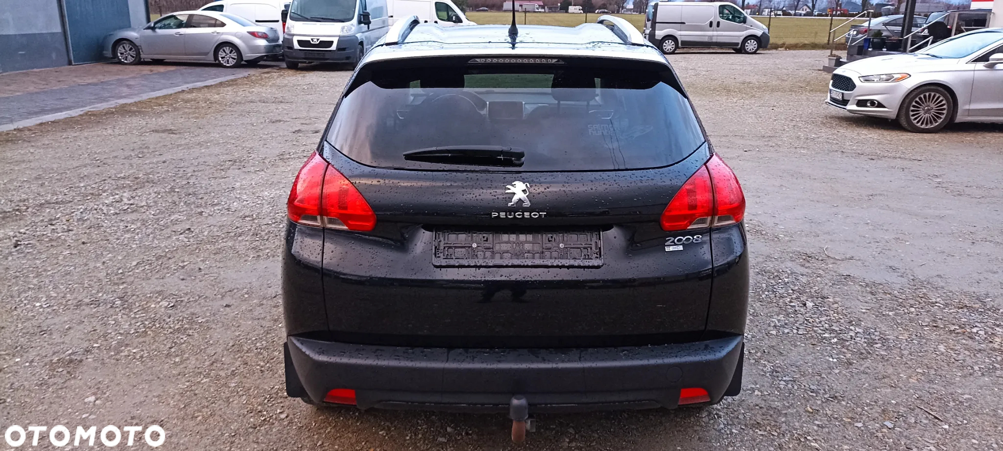 Peugeot 2008 1.6 e-HDi Allure S&S - 9