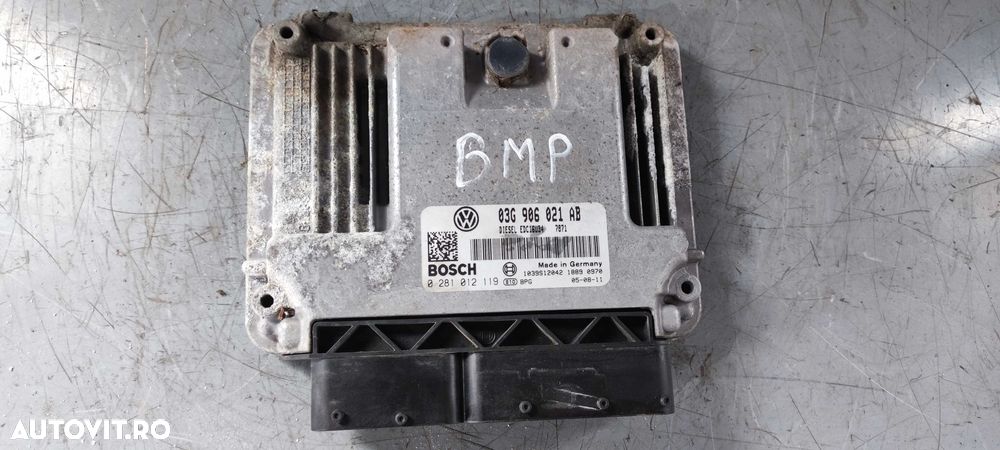 ECU volkswagen vw passat b6 sedan cod 03G906021AB - 4