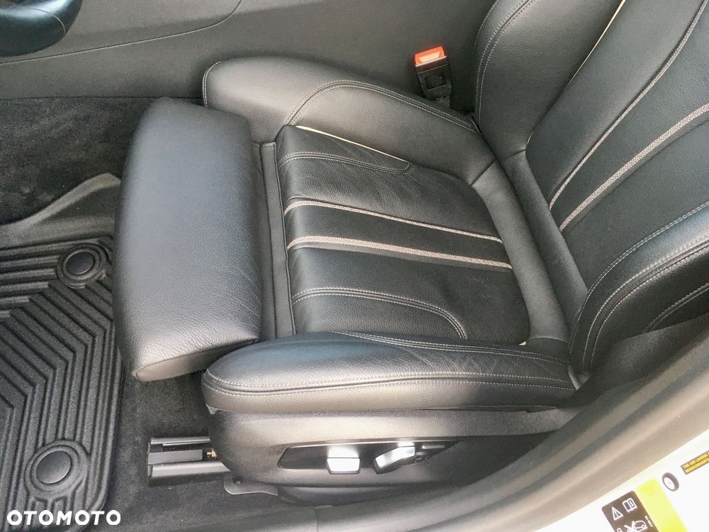 BMW Seria 5 540i GPF xDrive Luxury Line - 19