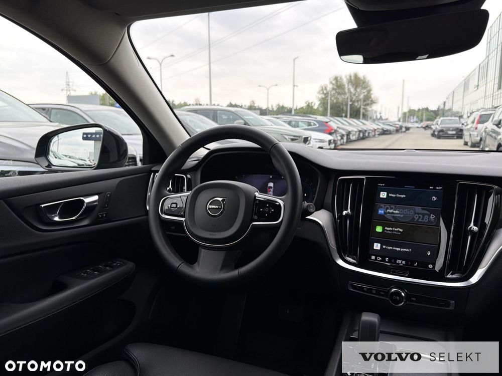 Volvo V60 Cross Country - 12