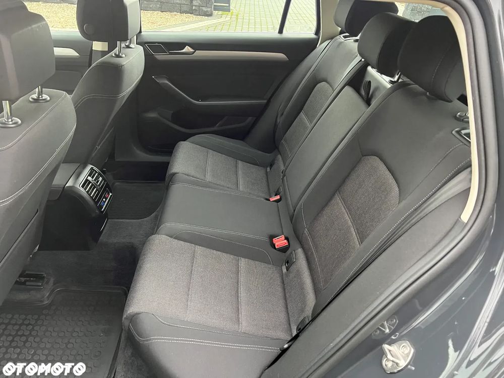 Volkswagen Passat 2.0 TDI BMT Comfortline - 20