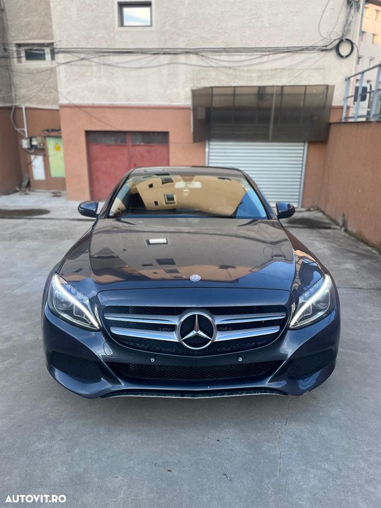 Mercedes-Benz C - 4