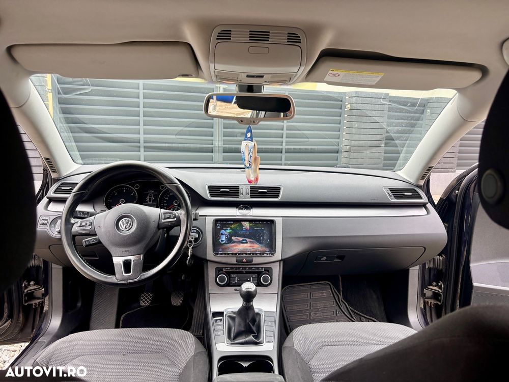 Volkswagen Passat - 7