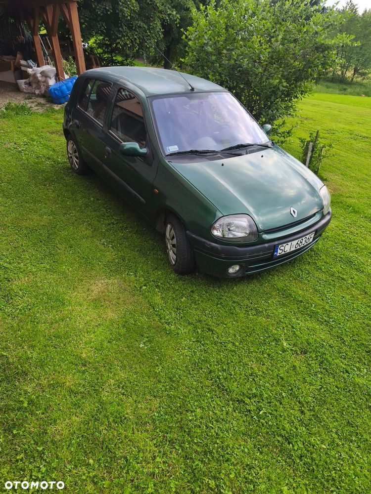 Renault Clio - 2