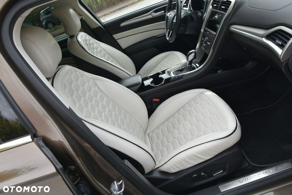 Ford Mondeo Vignale 2.0 TDCi 4WD PowerShift - 36