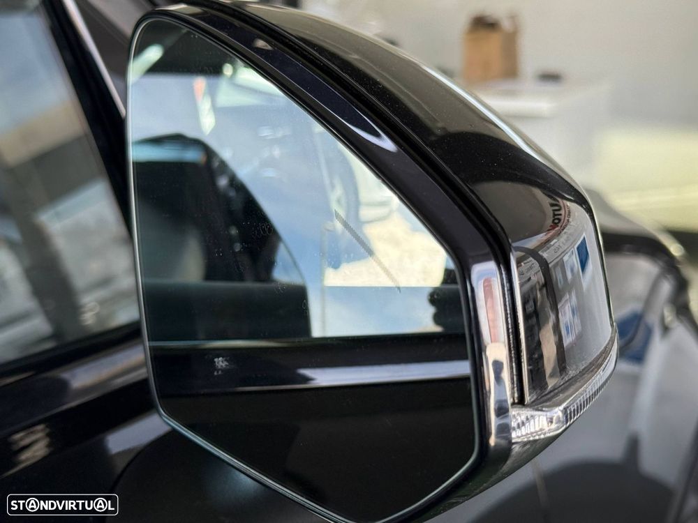 Volvo EX30 69 kWh Twin Motor Black Edition - 37