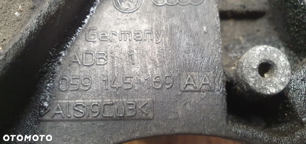 Łapa mocowanie pompy wspomagania Audi A6 C6 2.7 TDI 059145169AA - 8