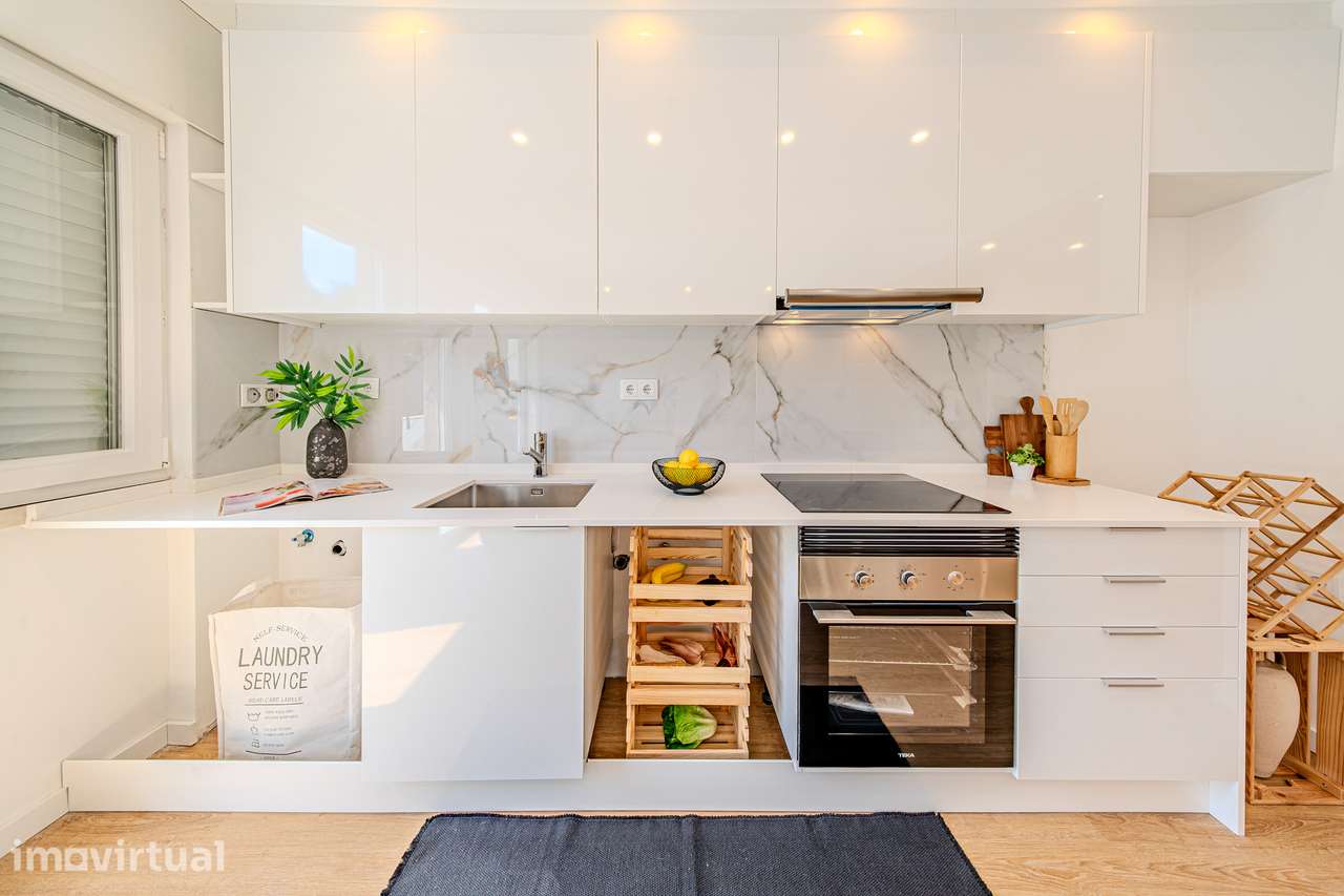 Apartamento T2 Remodelado com Varanda — Cacém (a 4 min da estação) - Grande imagem: 4/19