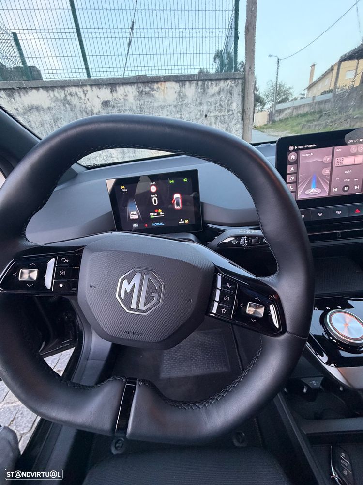 MG MG4 4 Luxury 64 kWh - 14