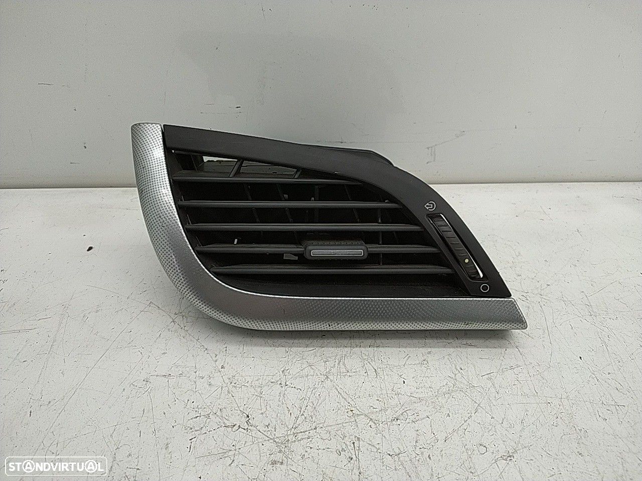 Saida Ar Esquerdo / Difusor Peugeot 207 (Wa_, Wc_) - 1