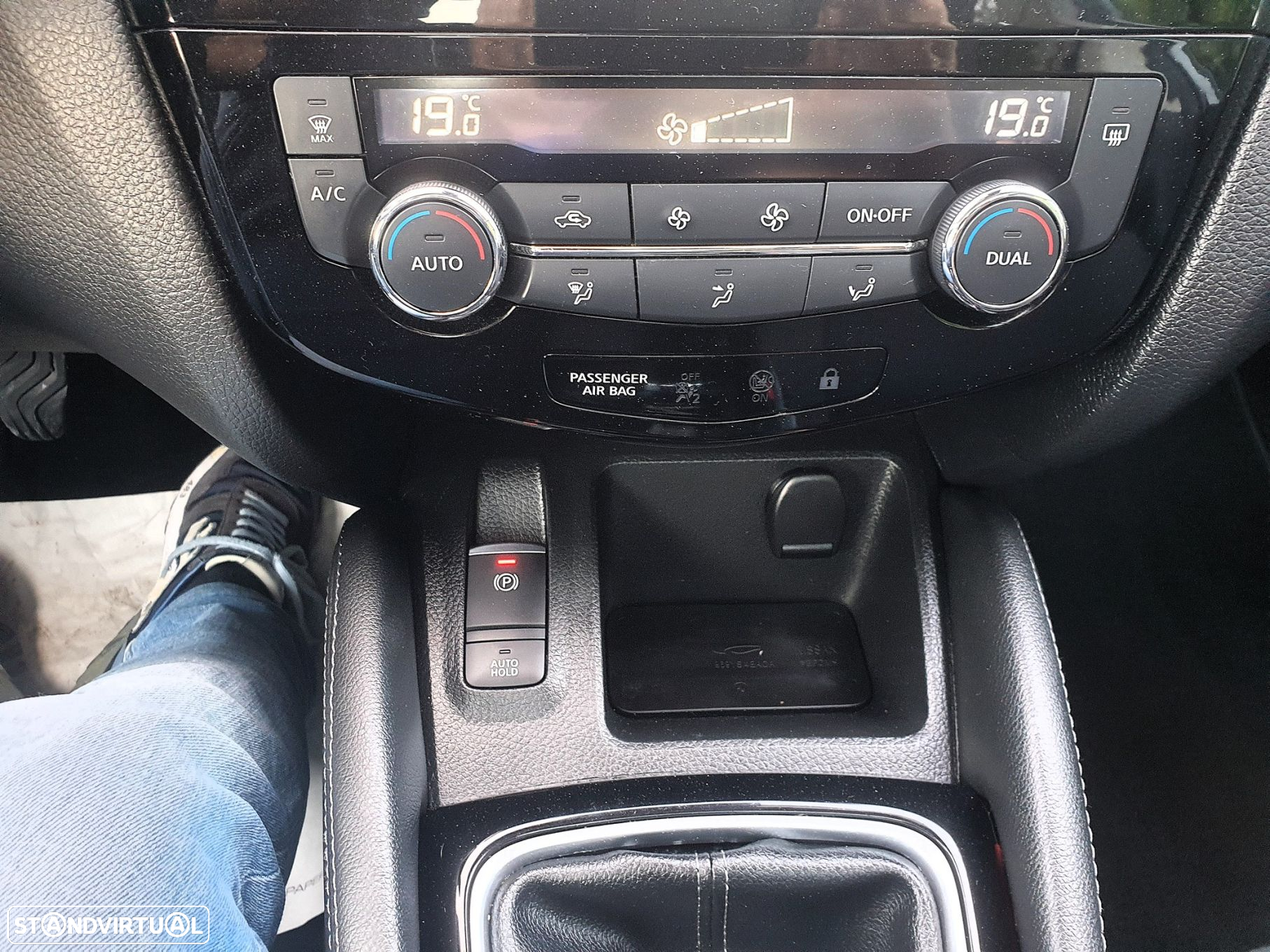 Nissan Qashqai 1.5 dCi N-Connecta Led - 24