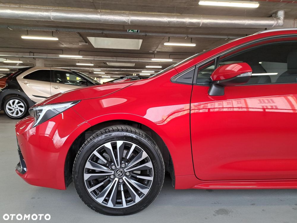 Toyota Corolla 2.0 Hybrid Style - 32