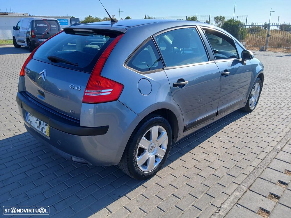 Citroën C4 1.6 HDi SX - 4