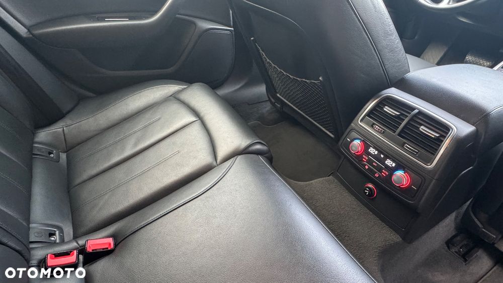 Audi A6 Avant 2.0 TDI Ultra DPF S tronic - 24