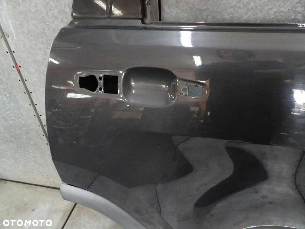 JEEP GRAND CHEROKEE WK2 DRZWI PRAWE TYŁ - 4