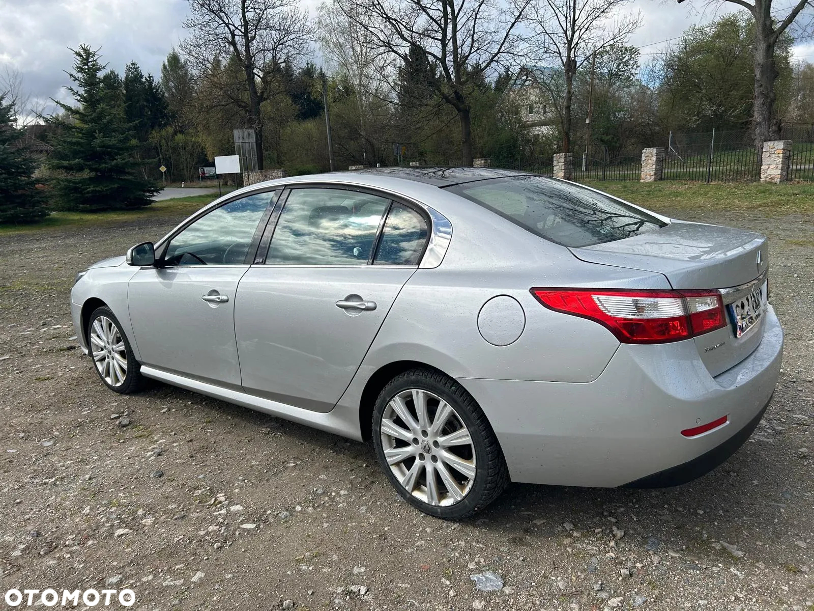 Renault Latitude 2.0 dCi Privilege - 4