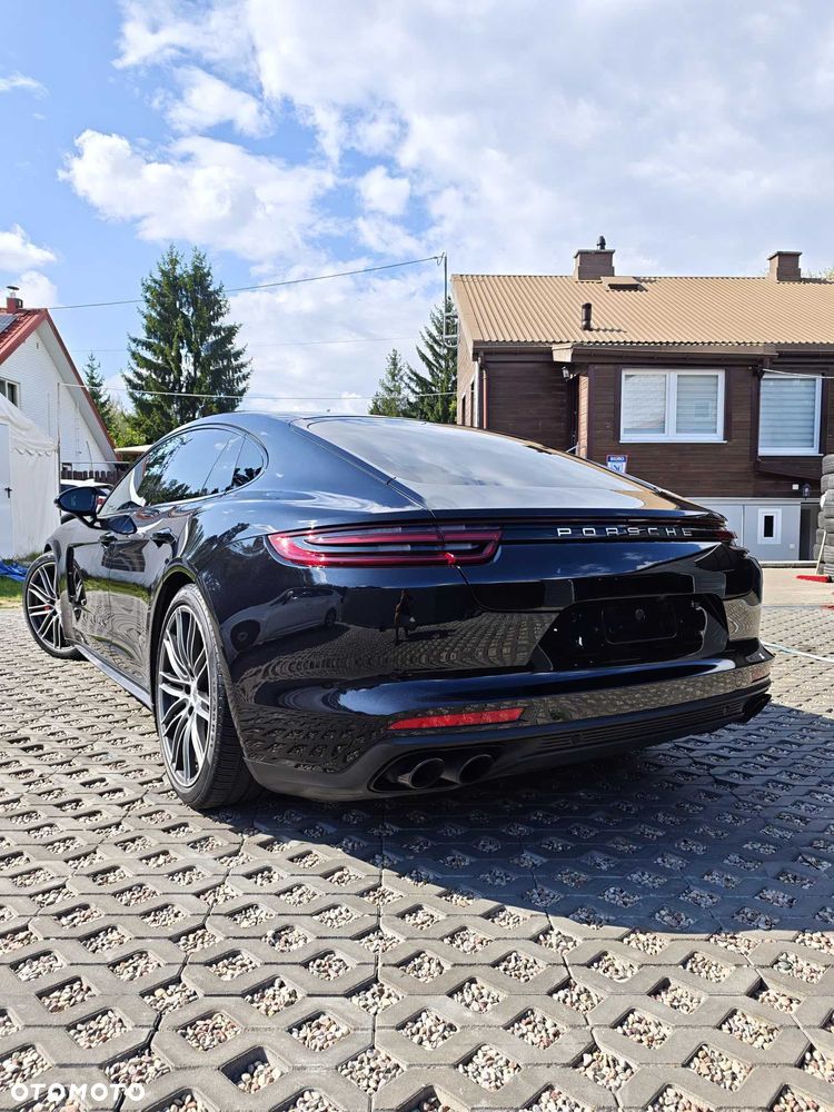 Porsche Panamera - 2