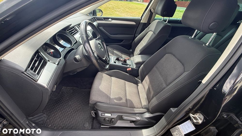 Volkswagen Passat 2.0 TDI BMT Comfortline DSG - 10