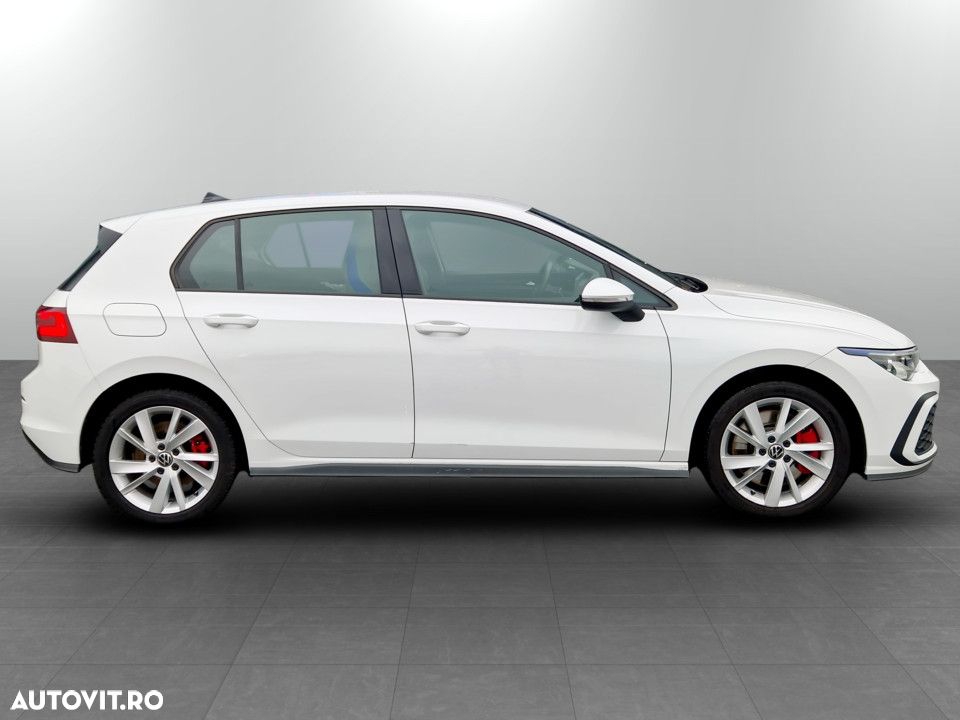 Volkswagen Golf Standard - 6