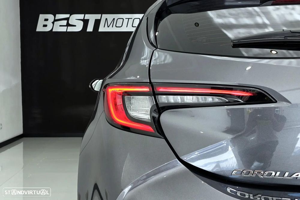 Toyota Corolla 1.8 Hybrid Comfort Plus - 35