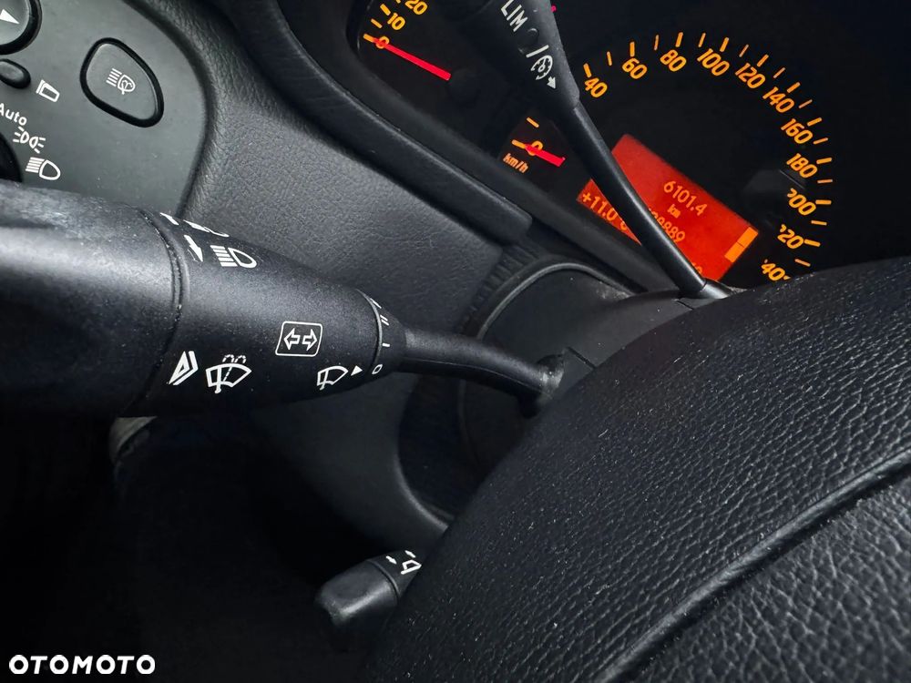 Mercedes-Benz Klasa C - 25