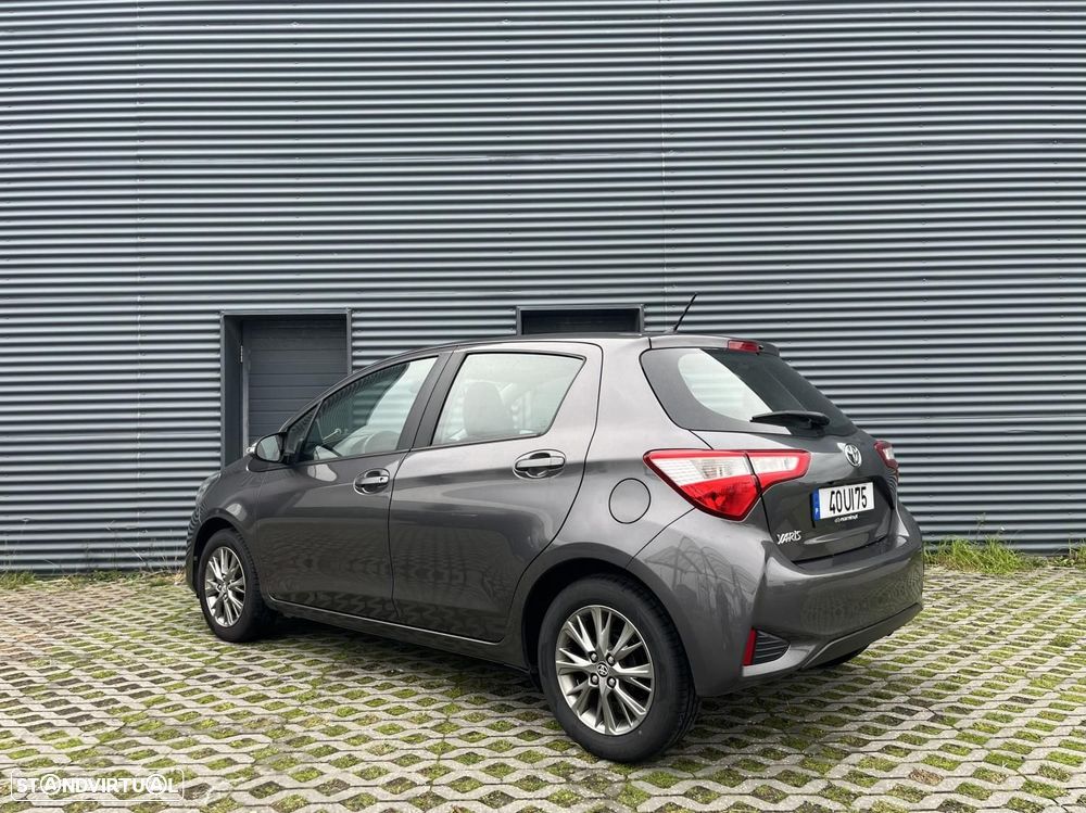 Toyota Yaris 1.0 VVT-i Comfort+P.Style - 4