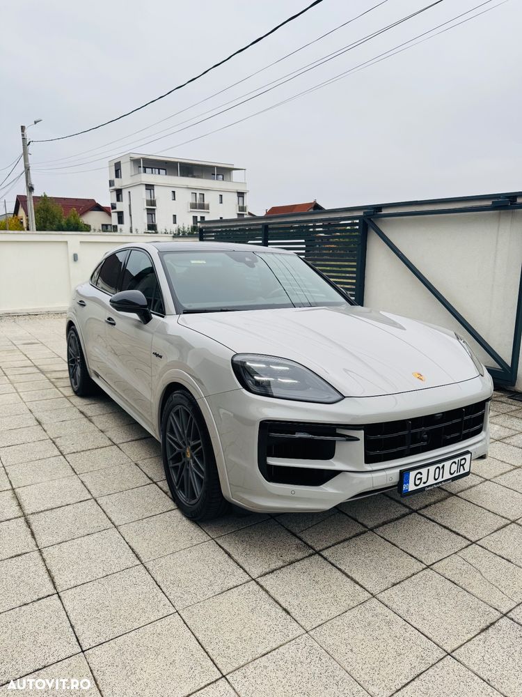 Porsche Cayenne E-Hybrid - 2